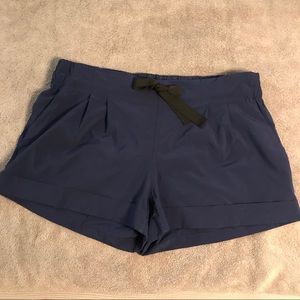 Blue Lulu short